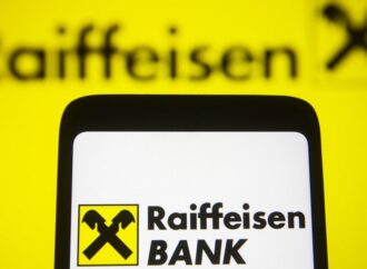 Tentativă de fraudă în numele Raiffeisen Bank, în perioada sărbătorilor. Ce mesaj au primit clienții băncii