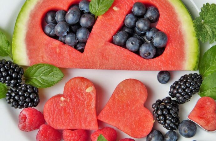 Fructul de sezon care ajută inima să rămână sănătoasă și curăță vasele de sânge