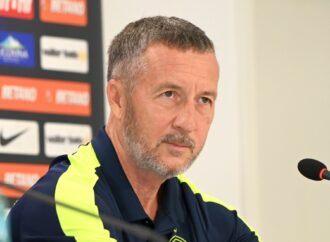 Surpriză pentru Mihai Stoica, președintele FCSB Surpriză pentru Mihai Stoica, președintele FCSB
