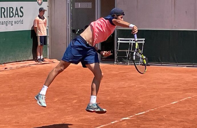 Alex Coman, senzația românescă de la Roland Garros, se pregătește de Bacalaureat