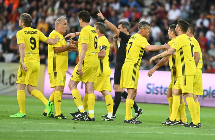 Vedeta „Generației de Aur”, verdict clar în lupta la titlu din Superliga Vedeta „Generației de Aur”, verdict clar în lupta la titlu din Superliga