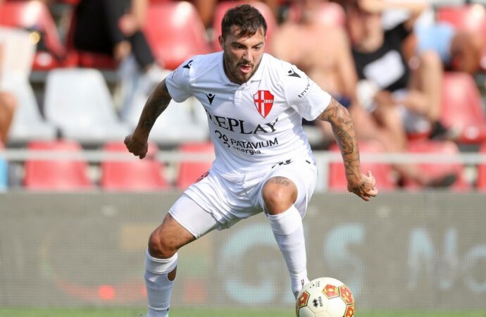 CFR Cluj aduce un fotbalist cu o clauză de reziliere nemaivăzută CFR Cluj aduce un fotbalist cu o clauză de reziliere nemaivăzută