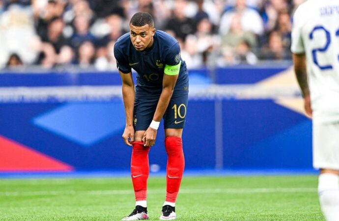 PSG îl amenință pe Mbappe, după ce s-ar fi înțeles cu Real Madrid PSG îl amenință pe Mbappe, după ce s-ar fi înțeles cu Real Madrid