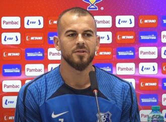 Denis Alibec vrea încă un trofeu cu Farul Constanța Denis Alibec vrea încă un trofeu cu Farul Constanța