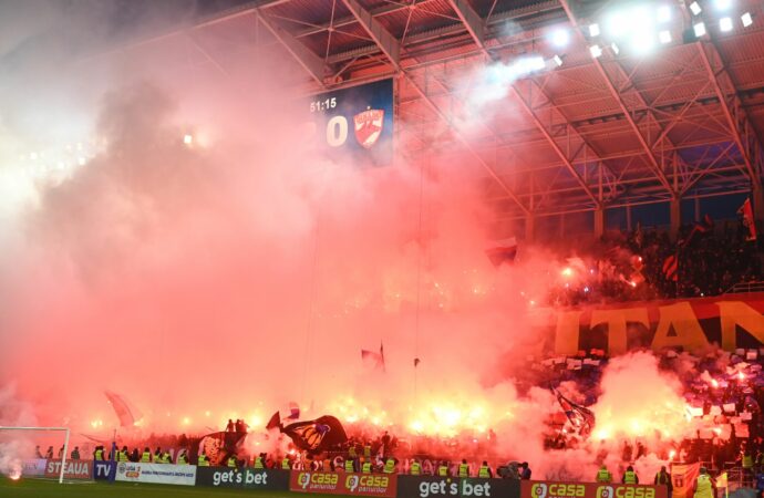 Fanii CSA Steaua fac orice ca Gigi Becali să nu revină în Ghencea Fanii CSA Steaua fac orice ca Gigi Becali să nu revină în Ghencea