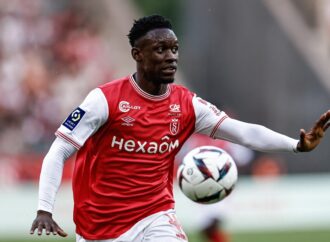 Cine este atacantul pe care Arsenal Londra vrea să îl vândă cu 60 de milioane de euro! A făcut senzație în Ligue 1