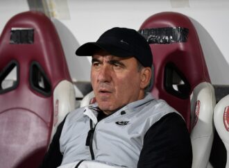 Farul lui Gică Hagi, 4 minusuri și 4 plusuri în visul Ligii Campionilor Farul lui Gică Hagi, 4 minusuri și 4 plusuri în visul Ligii Campionilor