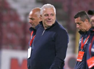 Șumudică, în fruntea listei! Cei trei antrenori doriți de Rapid Șumudică, în fruntea listei! Cei trei antrenori doriți de Rapid