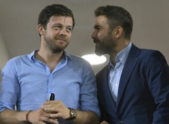Anunțul despre transferurile lui Yuri, Manea și Grameni la Rapid Anunțul despre transferurile lui Yuri, Manea și Grameni la Rapid