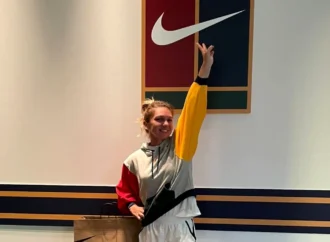 Surpriza de care a avut parte Simona Halep într-un magazin Nike din Constanța Surpriza de care a avut parte Simona Halep într-un magazin Nike din Constanța