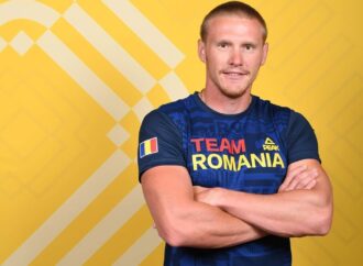 Cătălin Chirilă, campion mondial la canoe, se pregătește Cătălin Chirilă, campion mondial la canoe, se pregătește