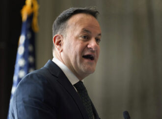 Premierul irlandez Leo Varadkar îşi anunţă demisia Premierul irlandez Leo Varadkar îşi anunţă demisia