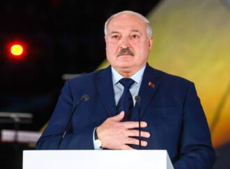 Lukaşenko îl contrazice pe Putin şi spune că teroriştii de la Moscova încercau să fugă în Belarus, nu în Ucraina Lukaşenko îl contrazice pe Putin şi spune că teroriştii de la Moscova încercau să fugă în Belarus, nu în Ucraina