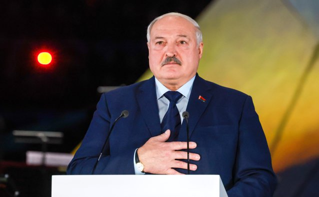 Lukaşenko îl contrazice pe Putin şi spune că teroriştii de la Moscova încercau să fugă în Belarus, nu în Ucraina Lukaşenko îl contrazice pe Putin şi spune că teroriştii de la Moscova încercau să fugă în Belarus, nu în Ucraina