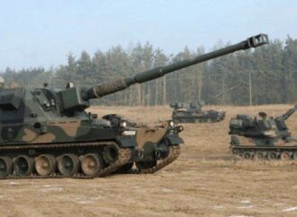 Ministrul Economiei a vizitat sediul Hanwha din Coreea de Sud. România, interesată de obuzierele K9 Thunder