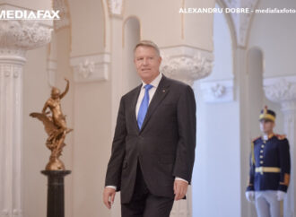 Klaus Iohannis are misiune în Coreea. Pe cine urcă preşedintele în avion Klaus Iohannis are misiune în Coreea. Pe cine urcă preşedintele în avion