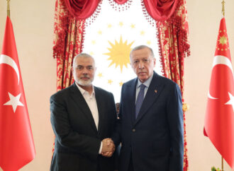 Erdogan s-a întâlnit cu liderul Hamas la Istanbul. Turcia cere încetarea focului în Gaza şi crearea unui stat palestinian independent Erdogan s-a întâlnit cu liderul Hamas la Istanbul. Turcia cere încetarea focului în Gaza şi crearea unui stat palestinian independent