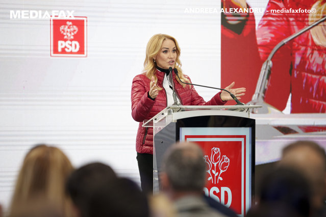 Gabriela Firea şi-a depus candidatura pentru funcţia de primar al municipiului Bucureşti Gabriela Firea şi-a depus candidatura pentru funcţia de primar al municipiului Bucureşti