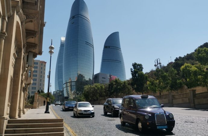 REPORTAJ Azerbaidjan – Țara de foc. Capitala Baku, un Dubai la prețuri atractive FOTO