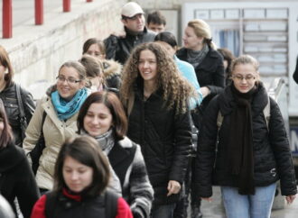 S-au născut în democraţie, în democraţie ne dorim să trăiască mai departe