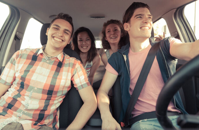 Doi studenți italieni au creat un grup de Whatsapp de ride-sharing