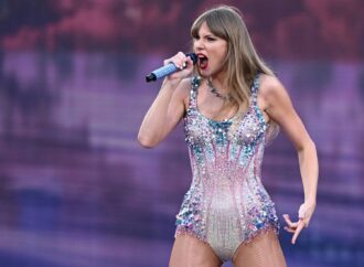 Dave Grohl o acuză pe Taylor Swit de playback