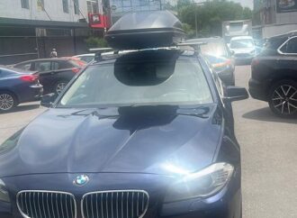 Vacanță de coșmar pentru o familie de români care a mers în Grecia cu mașina: a rămas fără BMW, bani și documente. „A intrat peste noi în casă” Vacanță de coșmar pentru o familie de români care a mers în Grecia cu mașina: a rămas fără BMW, bani și documente. „A intrat peste noi în casă”