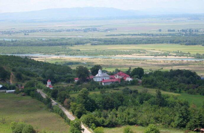 COLȚ DE RAI Comorile neștiute din Ţinutul Buciumenilor lui Ștefan cel Mare FOTO