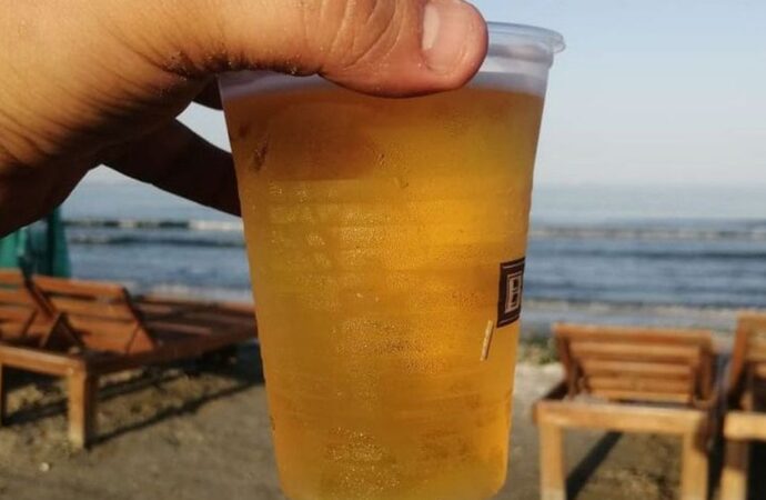 Stațiunea în care este INTERZIS în 2024 consumul de bere pe plajă. Decizia este oficială Stațiunea în care este INTERZIS în 2024 consumul de bere pe plajă. Decizia este oficială
