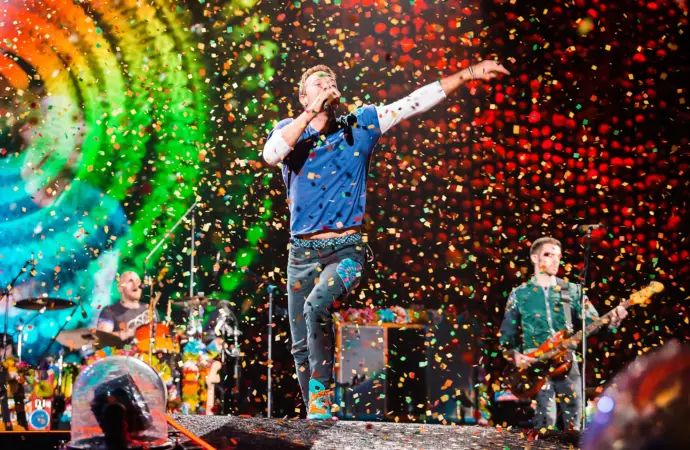 Coldplay cântă astăzi pe Arena Națională. Ce trebuie să știi