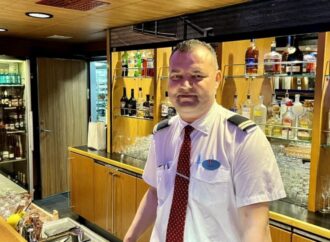 Ce salariu are Daniel, care lucrează de 20 de ani pe vase de croazieră