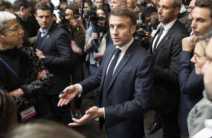 Decizia lui Macron de a convoca alegeri parlamentare periclitează ascensiunea PARISULUI ca centru financiar Decizia lui Macron de a convoca alegeri parlamentare periclitează ascensiunea PARISULUI ca centru financiar