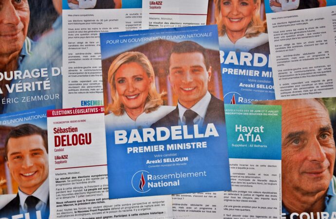 Jordan Bardella, aliatul lui Marine Le Pen și potențial premier al Franței, vrea „luptă culturală” și cere excepții de la bugetul UE Jordan Bardella, aliatul lui Marine Le Pen și potențial premier al Franței, vrea „luptă culturală” și cere excepții de la bugetul UE