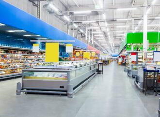 Își fac SANCȚIUNILE efectul? Explodează prețurile alimentelor în Rusia, inclusiv la vodcă