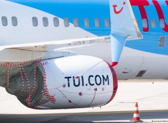 O femeie a rămas șocată de gestul făcut de iubitul ei în avion. Bărbatul s-a întors de la toaletă cu… stewardesa VIDEO O femeie a rămas șocată de gestul făcut de iubitul ei în avion. Bărbatul s-a întors de la toaletă cu… stewardesa VIDEO