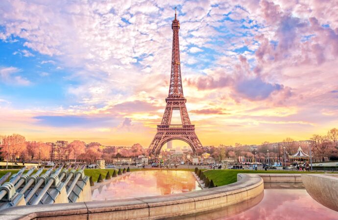 Turnul Eiffel, mai scump, chiar înainte de Jocurile Olimpice 2024. Ce a cauzat creșterea tarifelor Turnul Eiffel, mai scump, chiar înainte de Jocurile Olimpice 2024. Ce a cauzat creșterea tarifelor