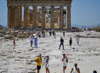 Grecia, în prag de criză majoră. Seceta amenință turismul, iar insulele rămân fără apă Grecia, în prag de criză majoră. Seceta amenință turismul, iar insulele rămân fără apă