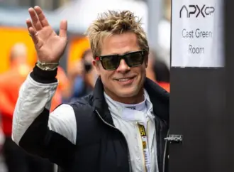 Brad Pitt începe filmările peliculei despre Formula 1 Brad Pitt începe filmările peliculei despre Formula 1