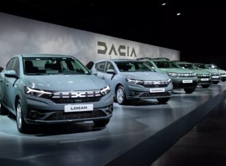 Dacia pierde 50.000 de euro pe săptămână din cauza blocajului de pe Valea Oltului Dacia pierde 50.000 de euro pe săptămână din cauza blocajului de pe Valea Oltului