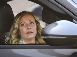 Giorgia Meloni începe să își piardă farmecul, în contextul DETERIORĂRII relațiilor cu UE /Premierul Italiei va avea de făcut alegeri dure Giorgia Meloni începe să își piardă farmecul, în contextul DETERIORĂRII relațiilor cu UE /Premierul Italiei va avea de făcut alegeri dure