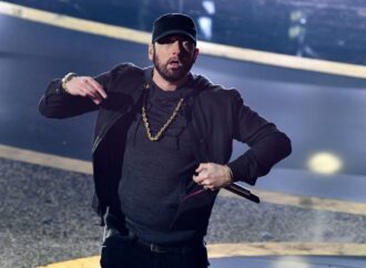 Eminem o devansează pe Taylor Swift în clasamentul albumelor Eminem o devansează pe Taylor Swift în clasamentul albumelor
