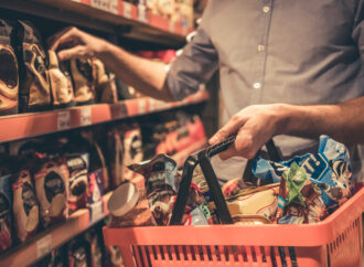 Legea coșului MINIM de consum este doar pe hârtie. Veniturile nu acoperă cheltuielile