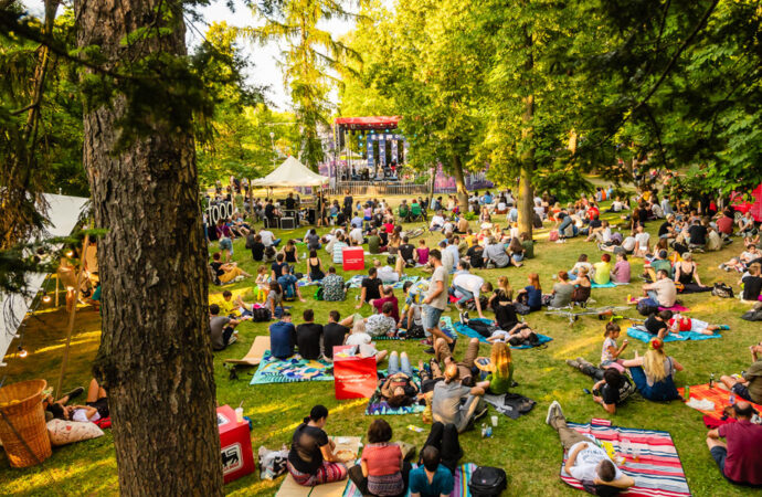 Ești din București sau Cluj? Te așteaptă un weekend spectaculos Ești din București sau Cluj? Te așteaptă un weekend spectaculos