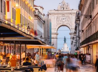 Anchetă jurnalistică: Lisabona discriminează turiștii. Localnicii se bucură de reduceri secrete