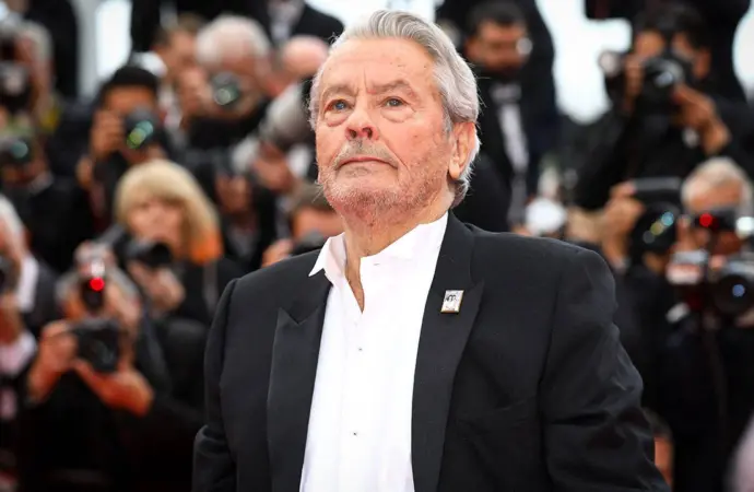 Alain Delon a murit la vârsta de 88 de ani Alain Delon a murit la vârsta de 88 de ani