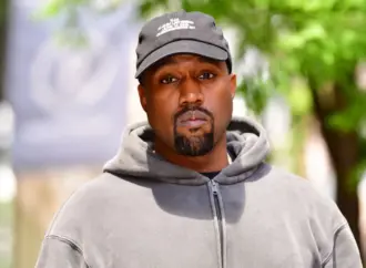 Kanye West era beat când a scris despre DEFCON asupra evreilor Kanye West era beat când a scris despre DEFCON asupra evreilor
