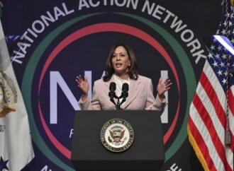 Kamala Harris vrea extinderea la nivel MONDIAL a exporturilor SUA de tehnologii ecologice, prin devansarea Chinei Kamala Harris vrea extinderea la nivel MONDIAL a exporturilor SUA de tehnologii ecologice, prin devansarea Chinei