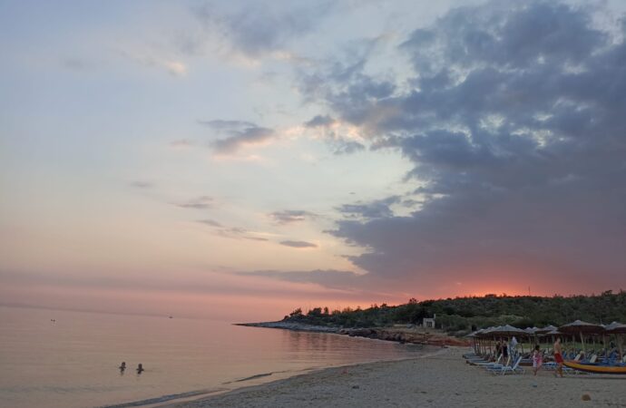 Thassos, insula dintre apele de smarald. De ce este una dintre cele mai iubite destinații turistice pentru români
