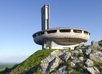Monumentul comunist, în forma de OZN, din țara vecină, care atrage zeci de mii de vizitatori anual Monumentul comunist, în forma de OZN, din țara vecină, care atrage zeci de mii de vizitatori anual