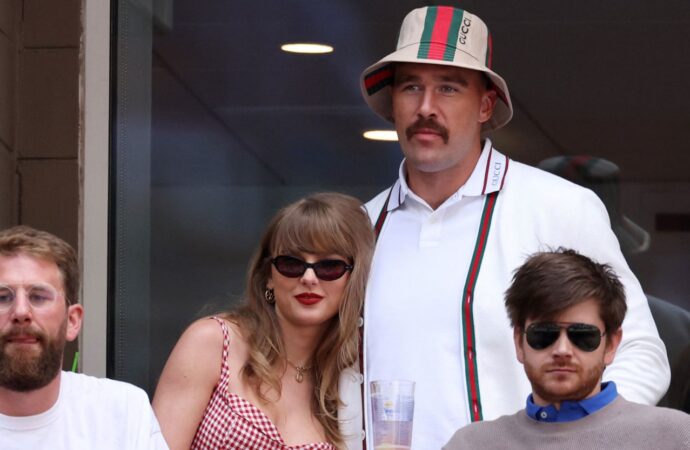 FOTO. Taylor Swift și Travis Kelce au fost surprinși la US Open FOTO. Taylor Swift și Travis Kelce au fost surprinși la US Open